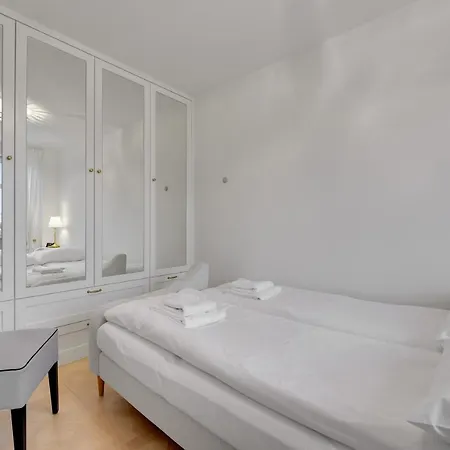 아파트 Flats For Rent - Luxury Old Town *